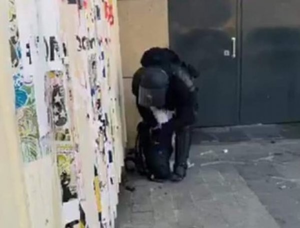 fransız polisi yağmaya başladı