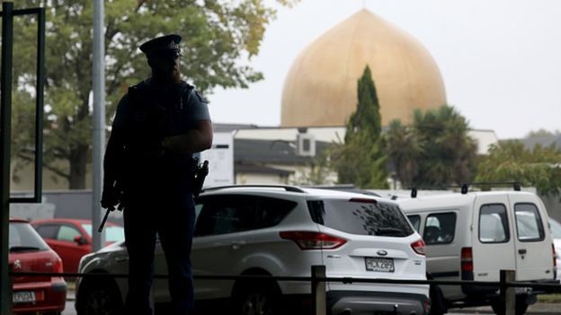Yeni zelanda camiye terör saldırısı 