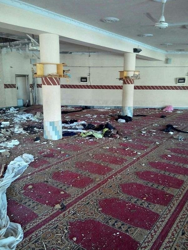 pakistanda camiye bombalı saldırı