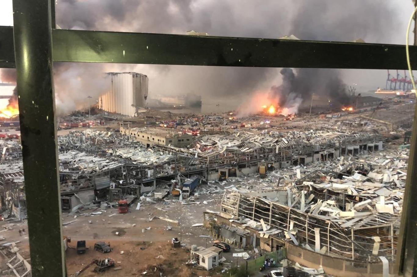 Город после взрыва. Взрыв в Ливане порт Бейрут.