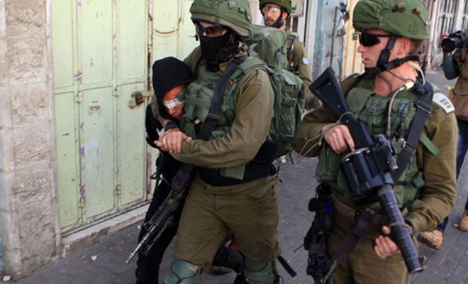 Siyonist işgal rejimi 15 Filistinli genci alıkoydu