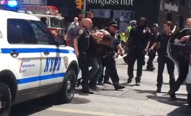 New York'ta bir polis memuruna Çin casusluğu suçlaması