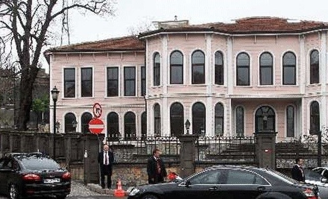 Cumhurbaşkanı Erdoğan’ın evinin önünde ateş eden kişi vuruldu