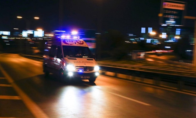 İzmit'te trafik kazası: 1 ölü, 2 yaralı