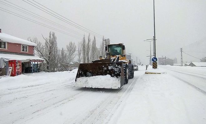 Doğu Anadolu Bölgesindeki 7 kentte bin 972 köy ve mahalle yolu ulaşıma kapandı