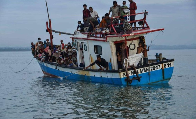 واژگونی قایق حامل مسلمانان در آراکان: 17 نفر جان باختند