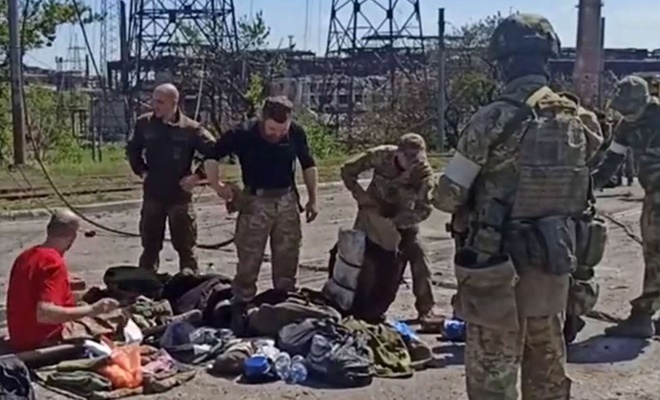 Rusya: Azovstal'da 1730 Ukrayna askeri teslim oldu