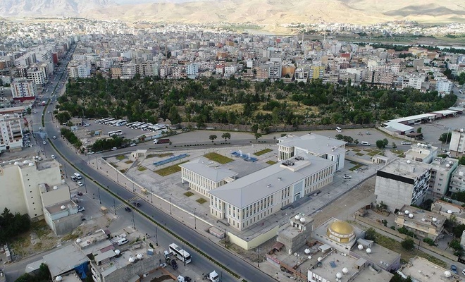 Cizre Belediyesi yeni hizmet binasına taşınıyor