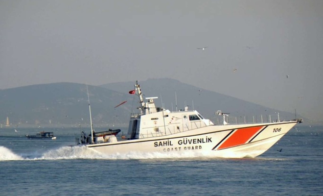 İzmir açıklarında 212 kaçak göçmen kurtarıldı