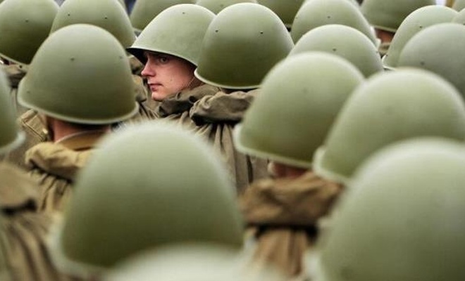 Almanya'nın 5 bin askeri kask gönderme teklifi şaka mı?