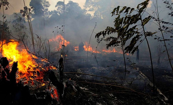 Marmaris'te orman yangını devam ediyor