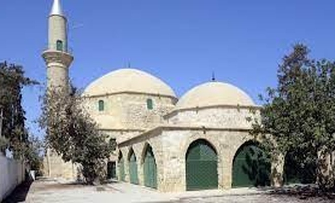 Kıbrıs Rum kesiminde camiye saldırı!