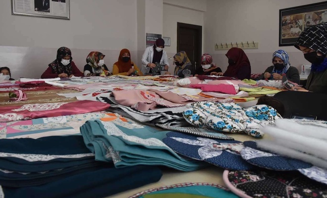 Gaziantep’te kadınlar atıkları ev malzemelerine dönüştürüyor