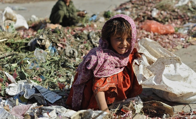 UNICEF: 8 milyon çocuk açlıktan ölmek üzere!