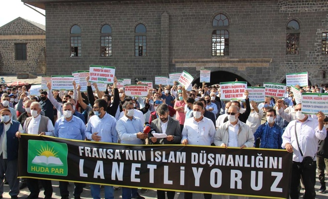 Diyarbakır'dan Fransa'ya tepki: İslam'a karşı açtığınız savaşı kazanamayacaksınız