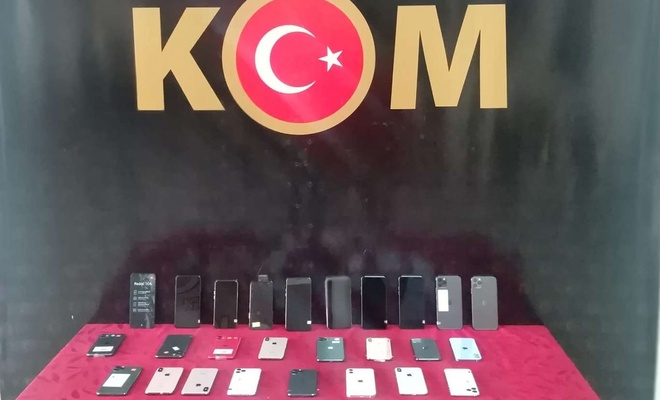 Gaziantep’te gümrük kaçağı telefonları ele geçirildi