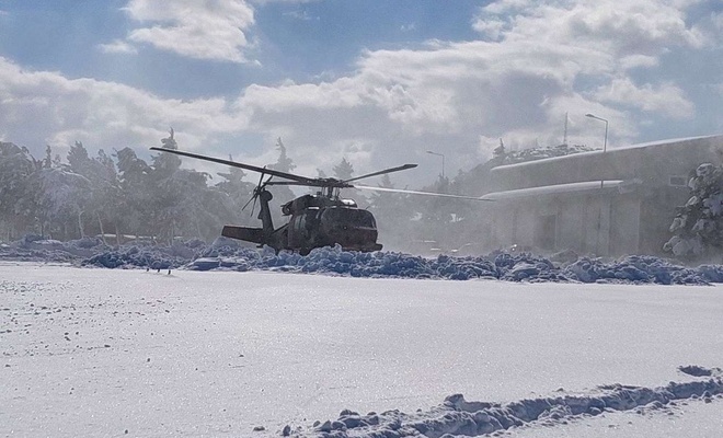 MSB, Gaziantep-Adana otoyolunda mahsur kalanlar için 2 helikopter görevlendirdi