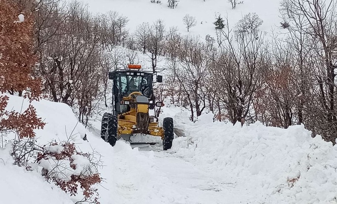 Doğu'da kar nedeniyle 464 köy yolu ulaşıma kapandı