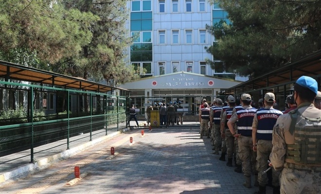 Diyarbakır’da 33 tutuklama