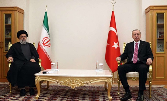 السيد رئيسي وأردوغان يلتقيان في عشق آباد ويناقشان قضايا إقليمية مشتركة