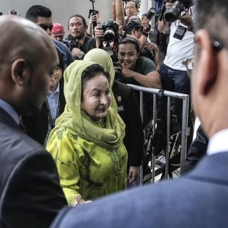 Eski Başbakanın eşi yolsuzluktan 10 yıl hapis cezasına çarptırıldı, Nusaybin Medya