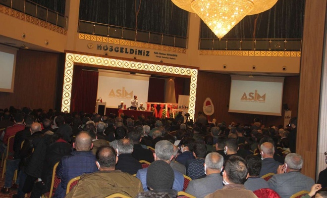 Adana'da "Namazla Diriliş Konferansı" gerçekleştirildi