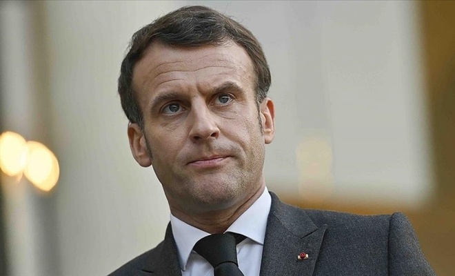 Macron'un aşı kartını kullanan genç para cezasına çarptırıldı