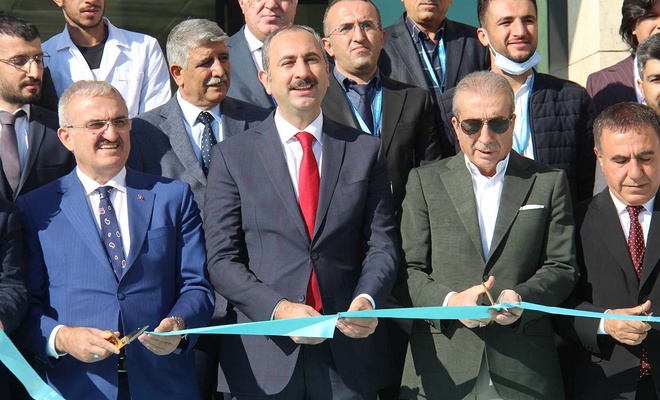 Adalet Bakanı Gül, Adli Tıp Kurumu Başkanlığı'nın yeni hizmet binası açılış törenine katıldı