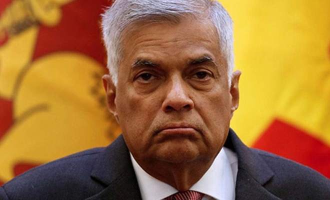 Sri Lanka's economy faces 'complete collapse', Prime Minister says