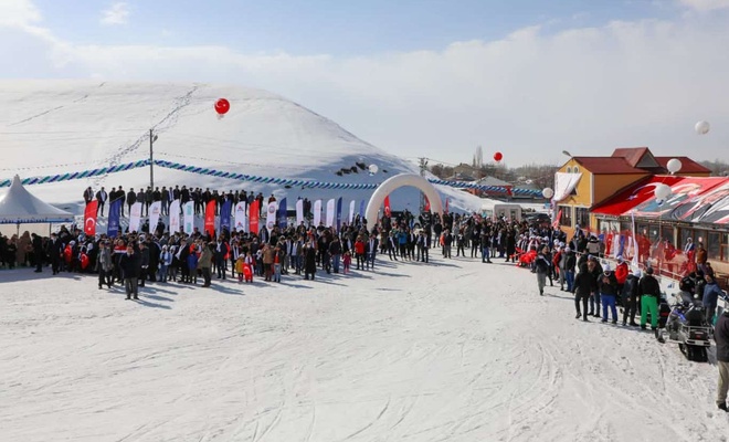 Ağrı'da 2'nci Kar Festivali düzenlendi
